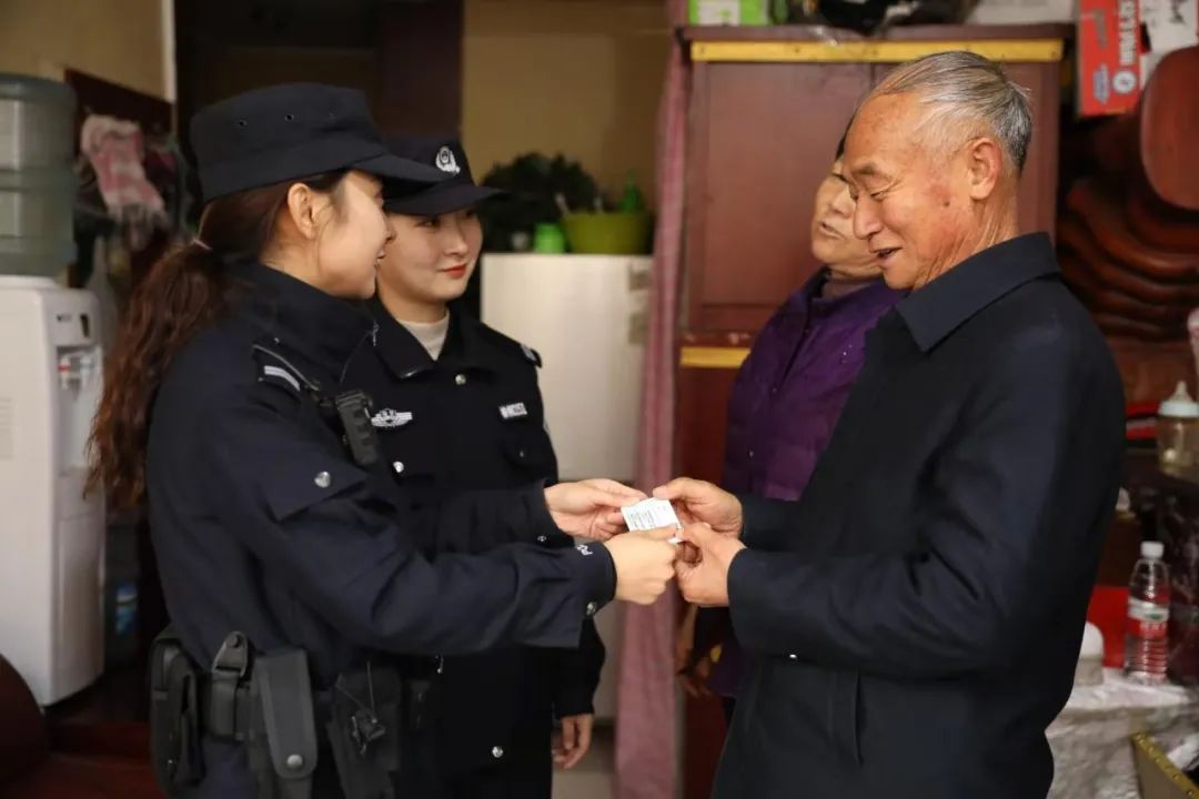 榆林公安高新分局：“四个一”打造群众家门口的社区警务室
