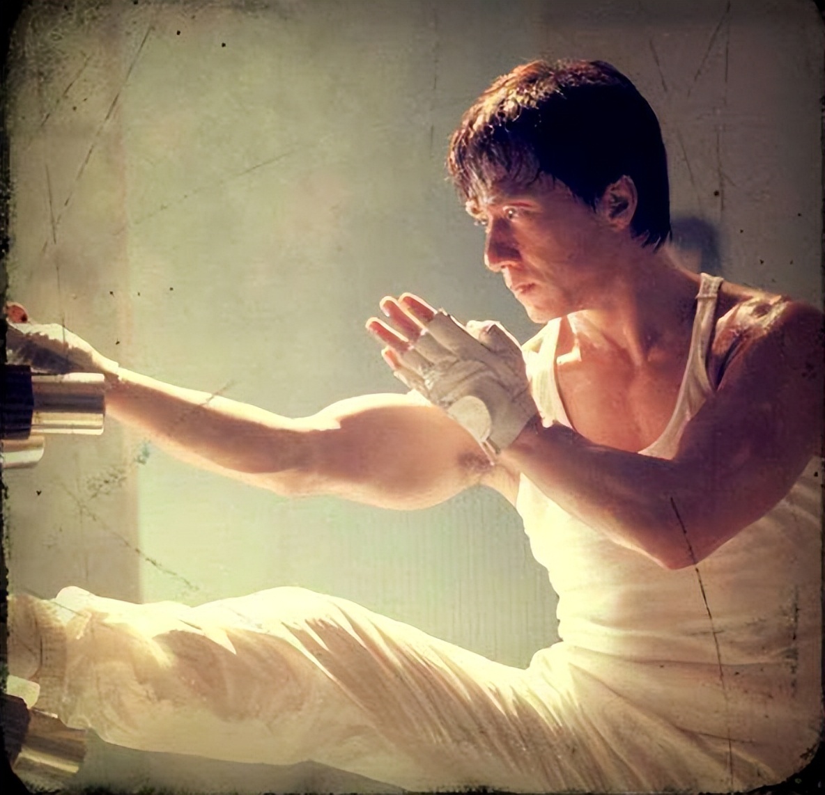 车祸、坠楼、遇海啸，10位死里逃生的明星，个个凤凰涅槃辉煌腾达