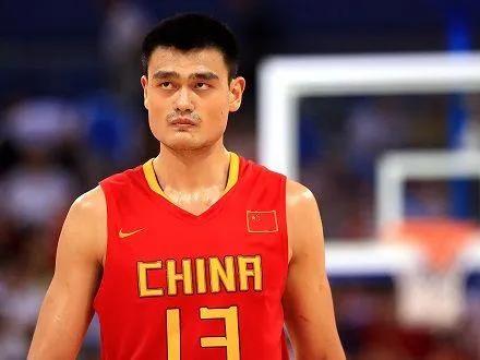 nba在中国为什么这么火(为什么感觉NBA，在中国的关注度下降了，都关注咱们国家的CBA了)