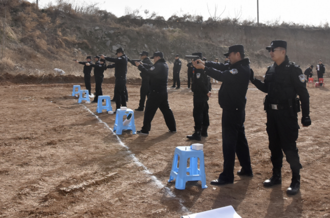 春训正当时丨武功县公安局组织民警开展实弹射击训练 提升警务实战能力