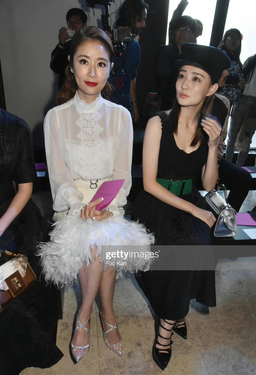 林心如够自信，图不P就放出来，这种“肤色”太真实了