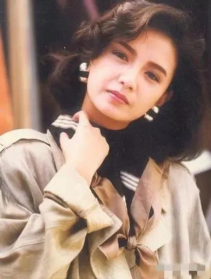 19位惊艳了时光的“80年代港风美女”，个个美到窒息，一见误终身