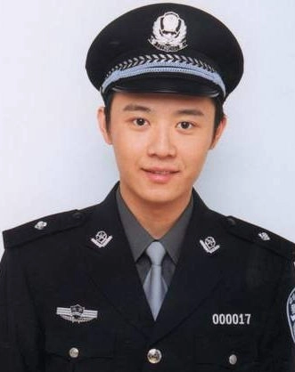 《重案六组》21年演员差距大,有人锒铛入狱,小配角逆袭成老戏骨
