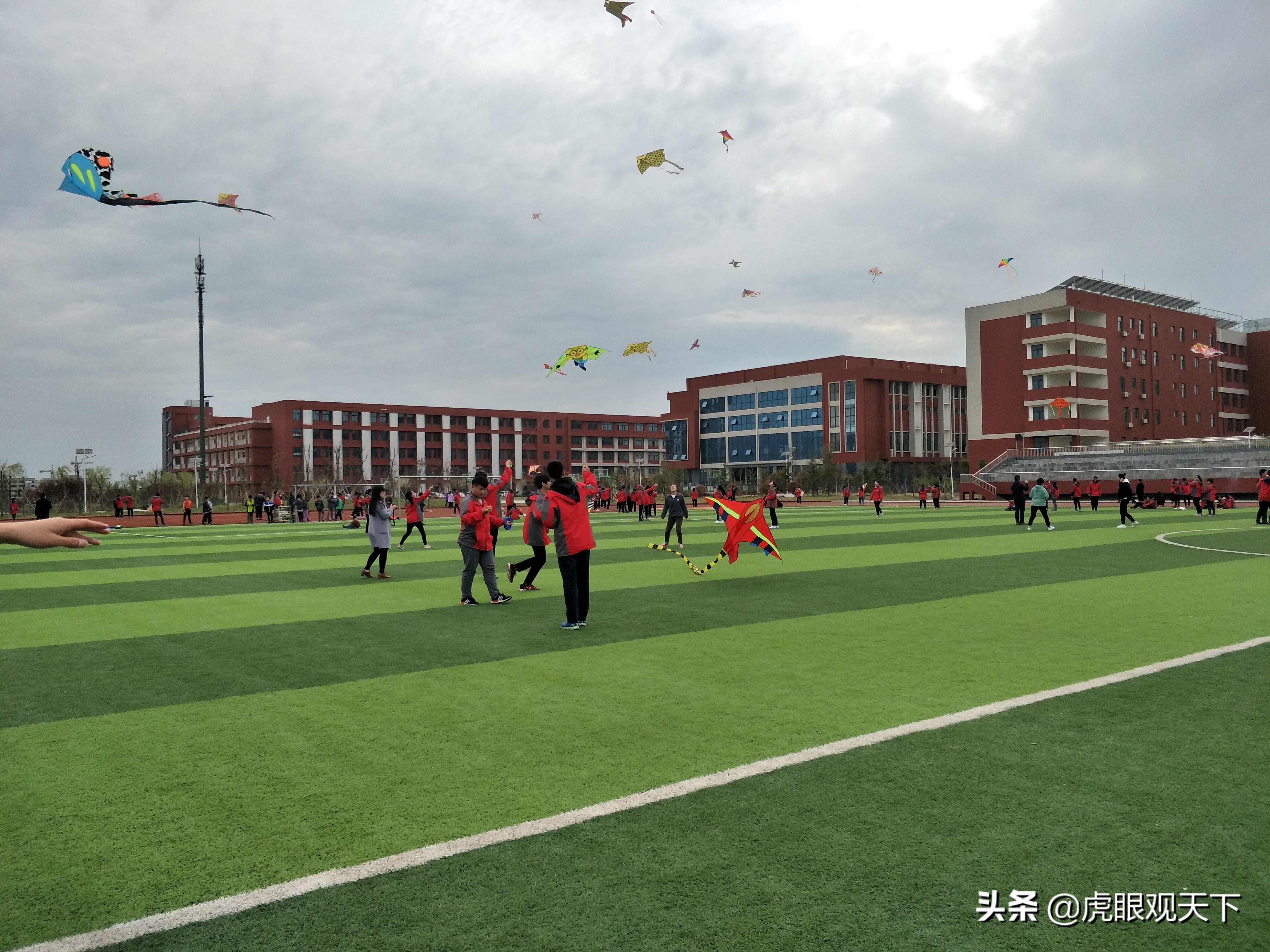 新大学 连云港东海水晶工艺美术职业技术学院要来了