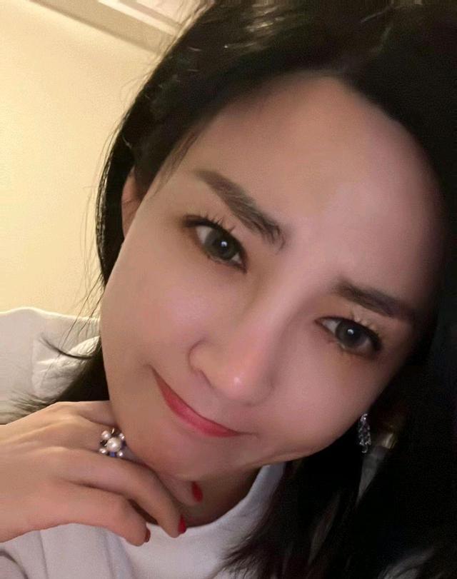 访谈：乘风破浪的青春美少女——蒋中一