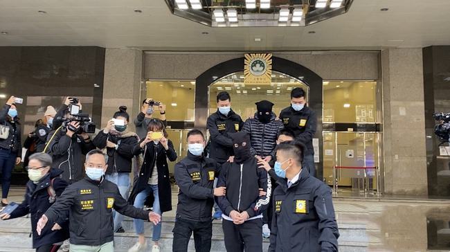 以泪洗面不吃不喝？从李承铉到陈荣炼，安以轩看不准男人？
