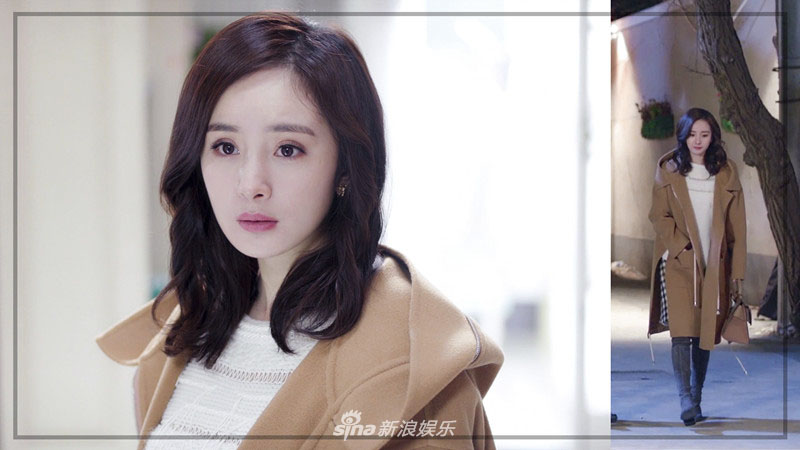 杨幂轻熟女风装扮 尽显时尚精致穿搭