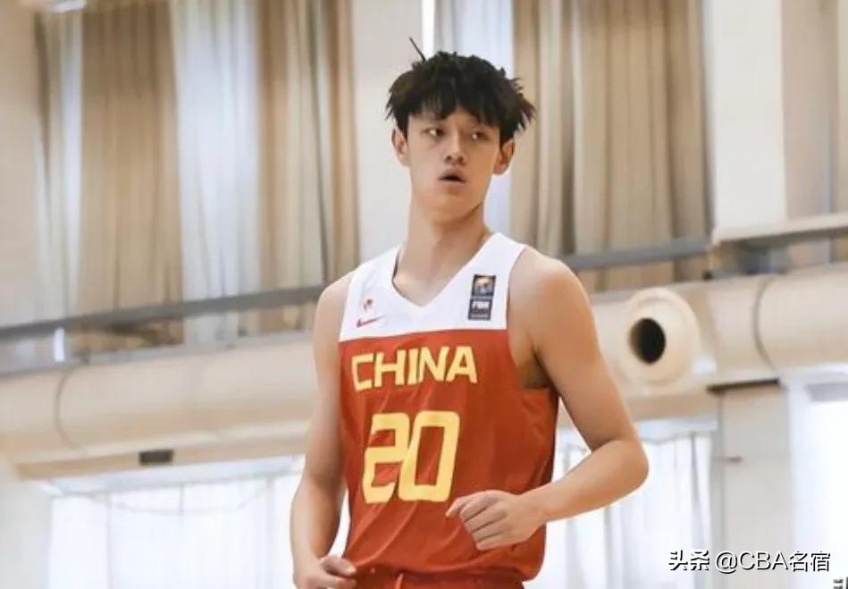 cba杜锋(曾凡博拒绝回归首钢，秦晓雯白等两年，NBA是首选想为杜锋效力)