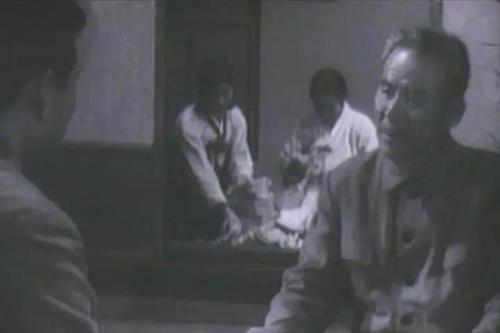 世界电影（0105）朝鲜电影《轧钢工人》（1972）剧照欣赏