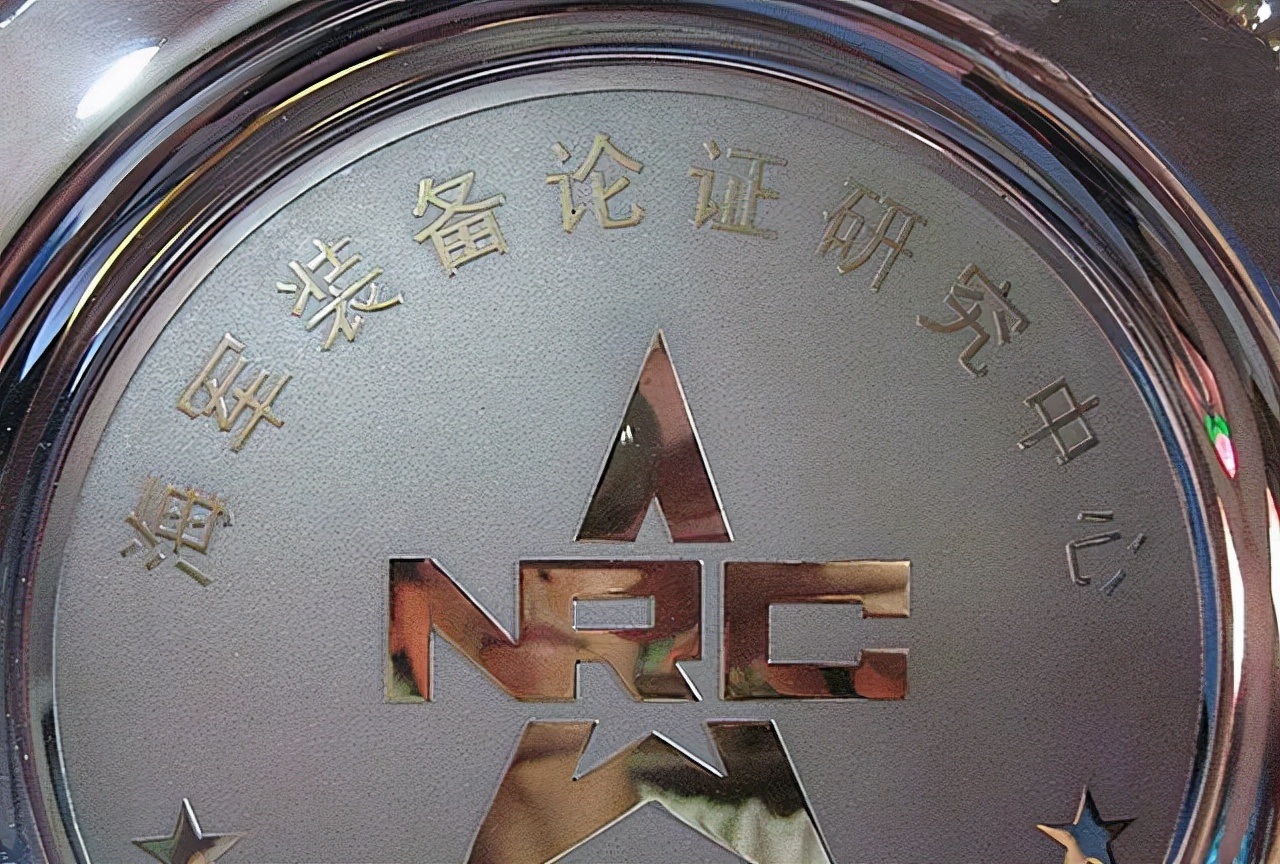 中国第三艘航母近况：最早可能在今年5月下水，总建造师是80后