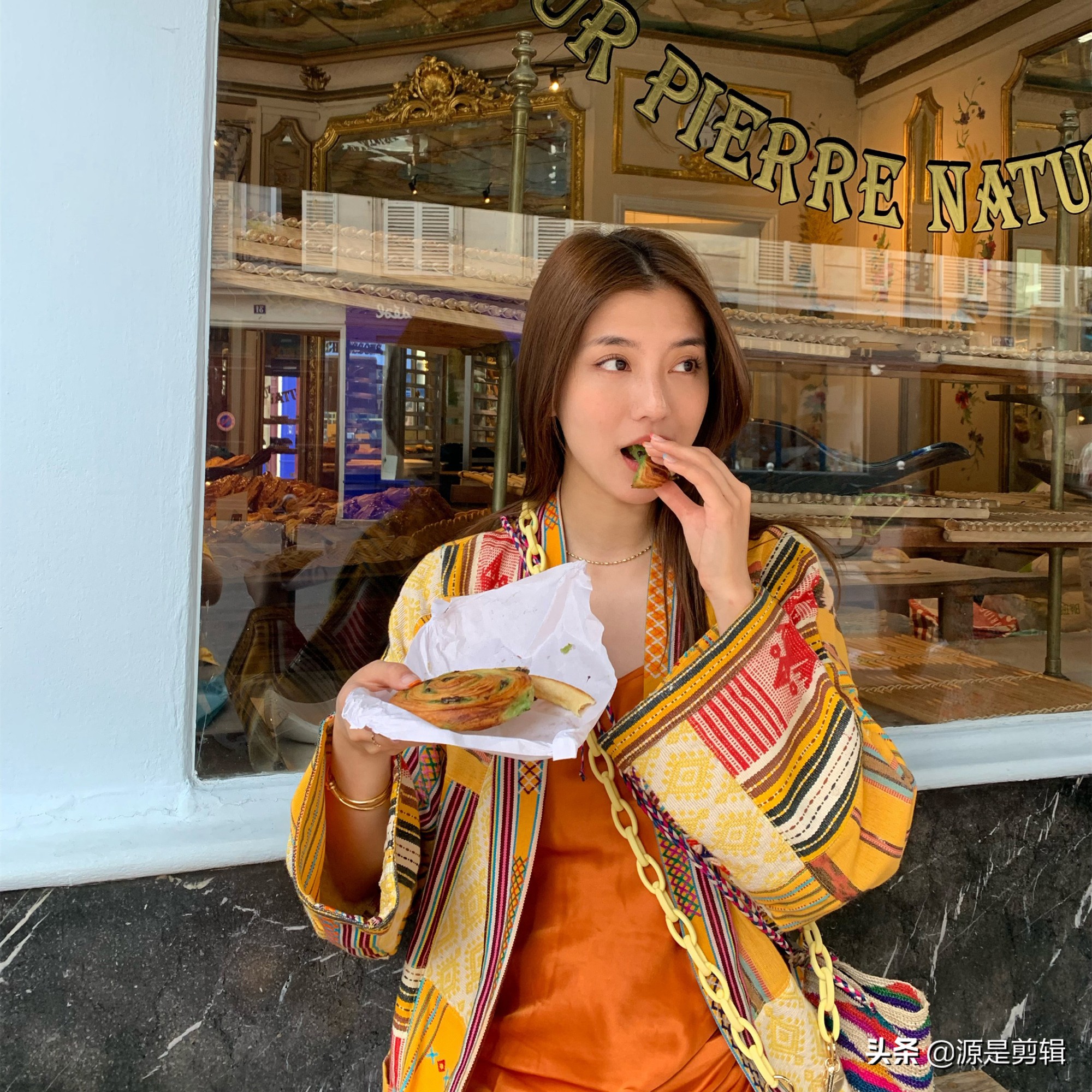 吴千语分享自拍美照和美食