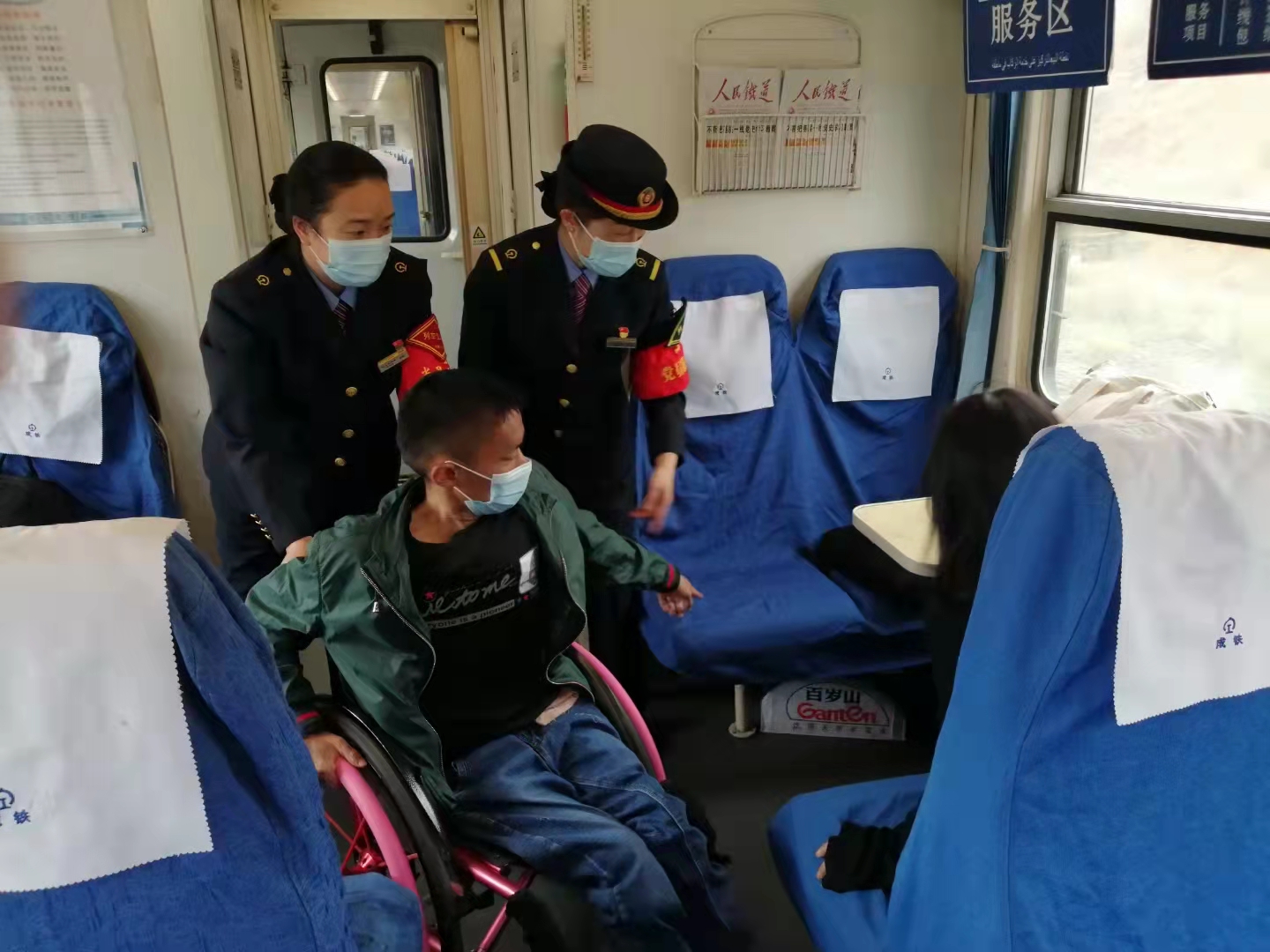 郑丽梅：一位钟情于小慢车的列车长