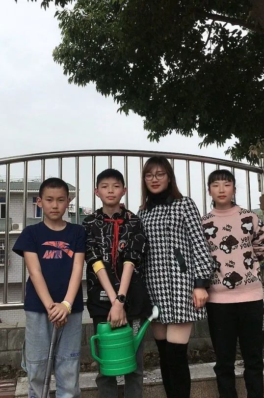 以劳动之名 收获成长之乐｜新兴小学开展“小农夫”劳动教育课程