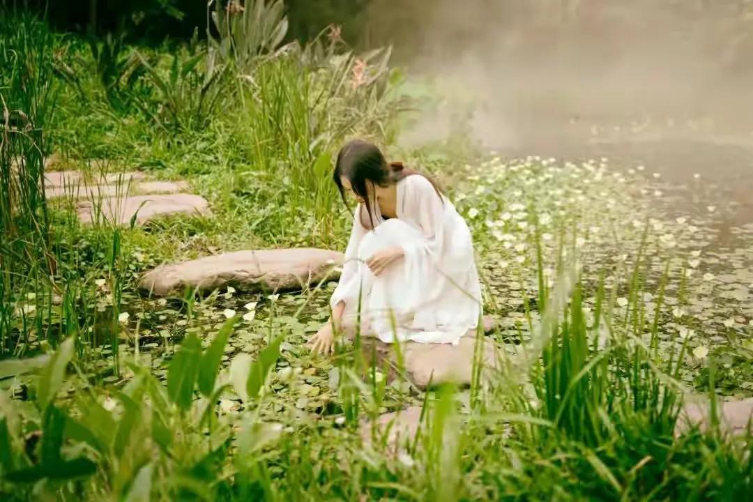 烟如柳诗词三十首（最新2021年12月）