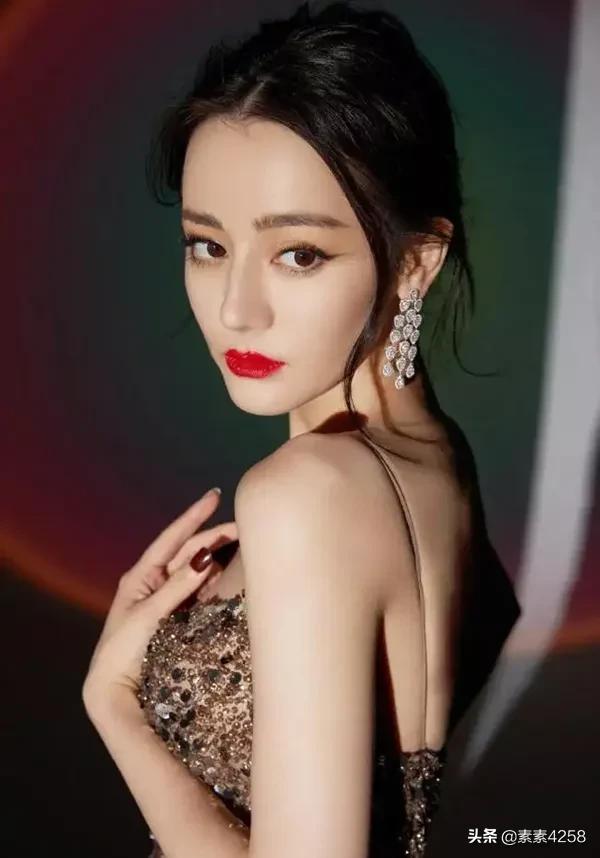 女明星妆前妆后的变化，效果立竿见影