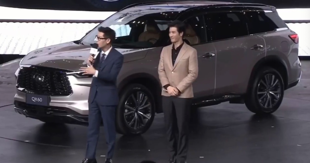 王力宏现身北京机场，心情似乎不受影响，周杰伦连夜取关撇清关系