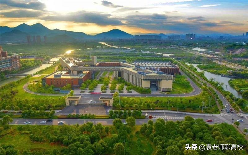 宁波大学与温州大学，浙江省两所沿海知名院校，哪个实力更强？
