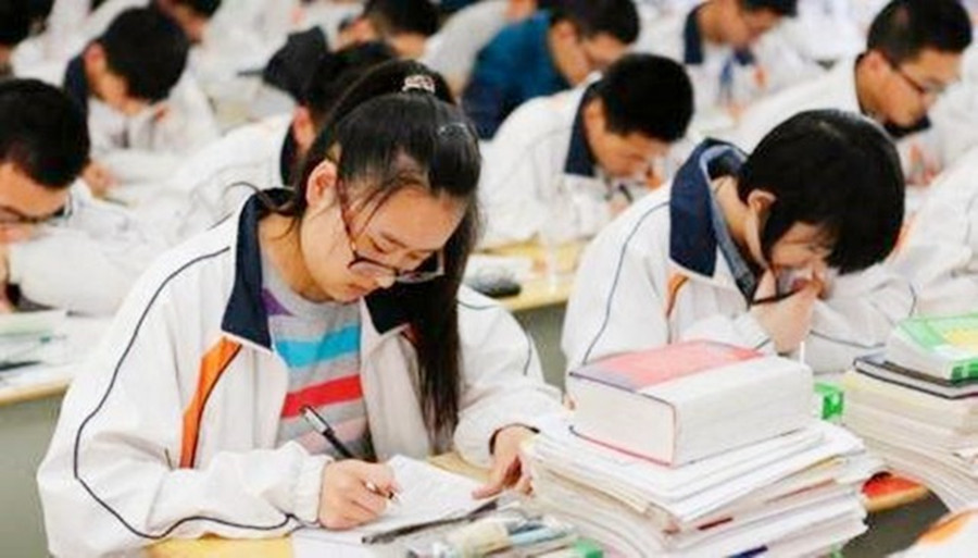 湖南高三女生戴宇菁：高考前夕因白血病去世，遗嘱让师生纷纷落泪