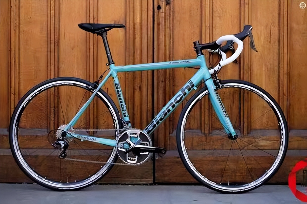 最古老的自行车品牌——比安琪(bianchi)