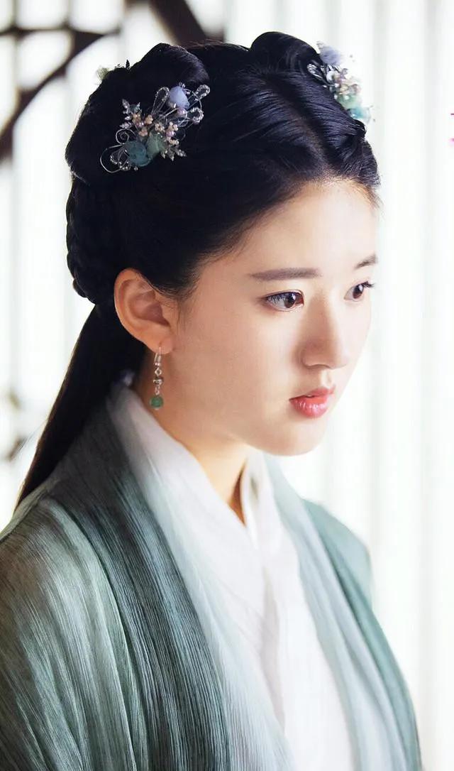 赵露思和袁冰妍的古装造型，谁更美