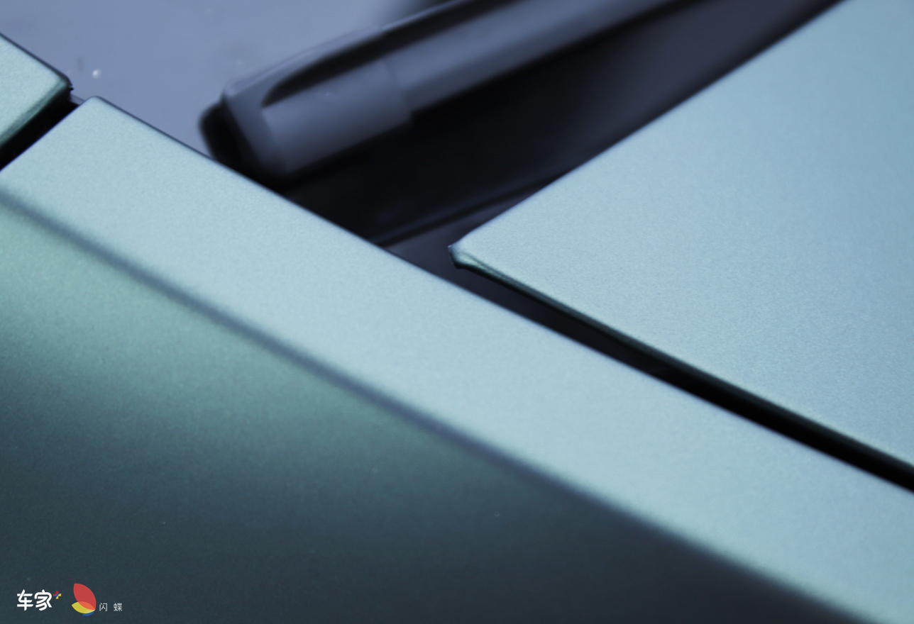 太喜欢这个颜色了，一张都没删，特斯拉ModelY 幽灵金属墨绿