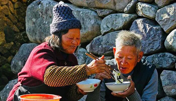 七绝《父母情》三首