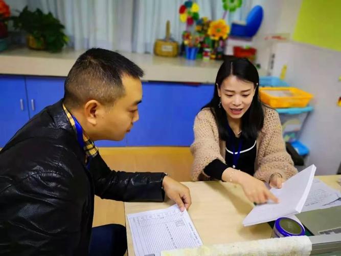 学生在校受伤，家长要闹到相关部门，班主任该如何处理？