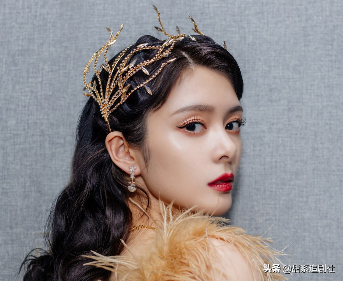 女爱豆发文引争议，报平安还是要流量？