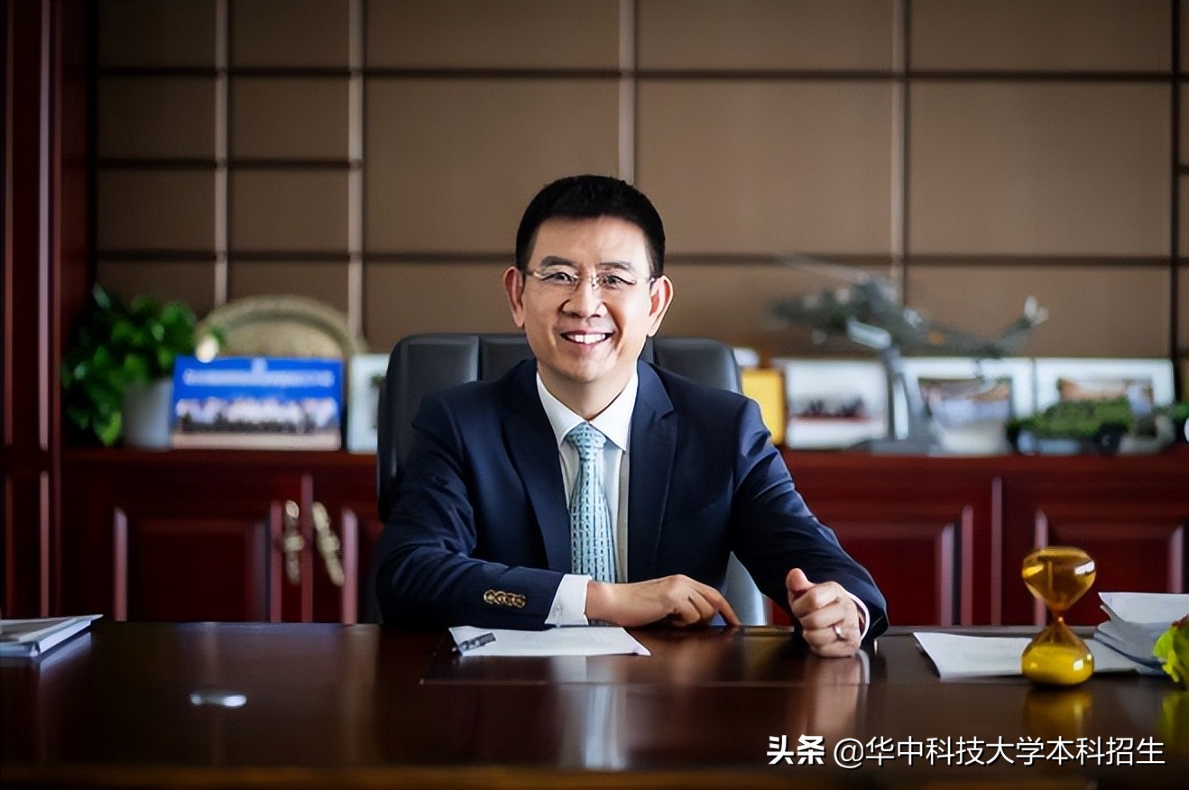 上榜福布斯，为母校捐1亿！这7位董事长、创始人，都曾在华中科技大学就读