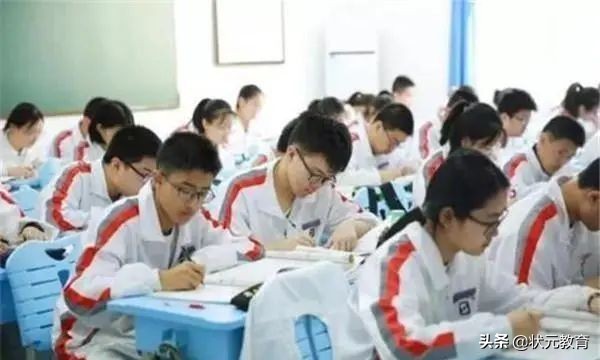低于560將無緣高中？2022年中考或迎來兩項調(diào)整，家長務(wù)必要知曉