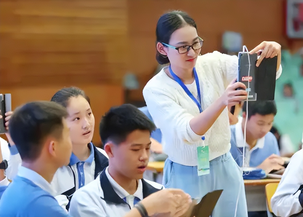 学生高考前，家长要告诉孩子“3句话”，减压还能助高考一臂之力