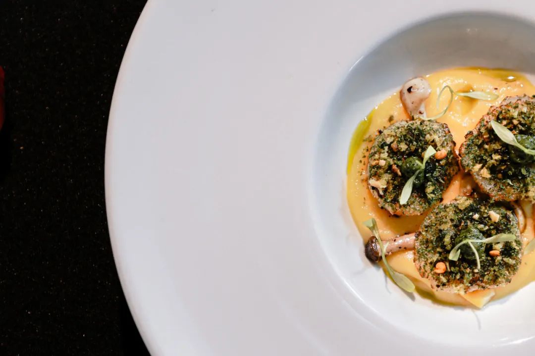 来自舌尖上的满足，只为击中你的味蕾