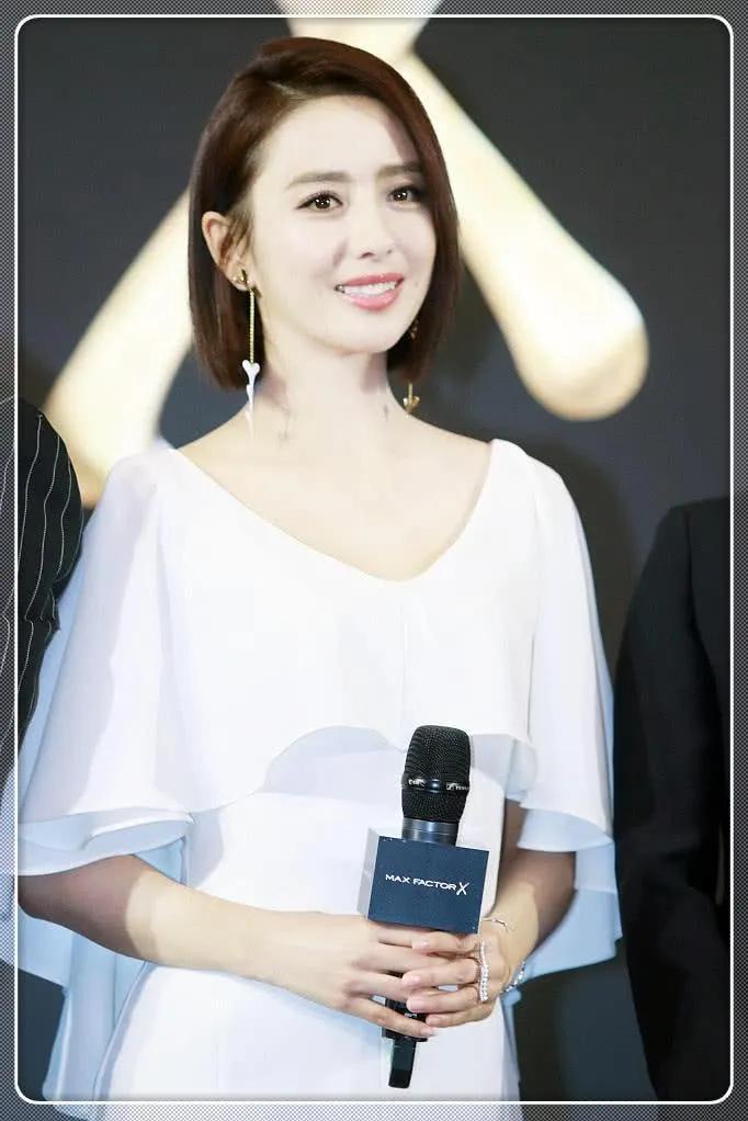 佟丽娅短发造型真漂亮