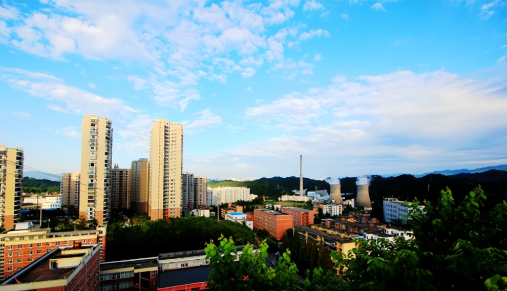 月收入高、满意度高！这些专业将爆火，湖北这所大学已开设9个