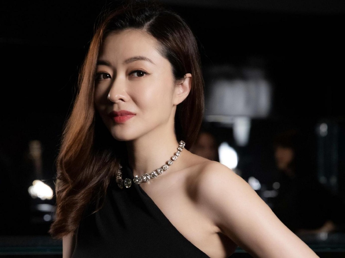 脸和身材判若两人，天使脸魔鬼身材的女明星，有的绝色有的尴尬