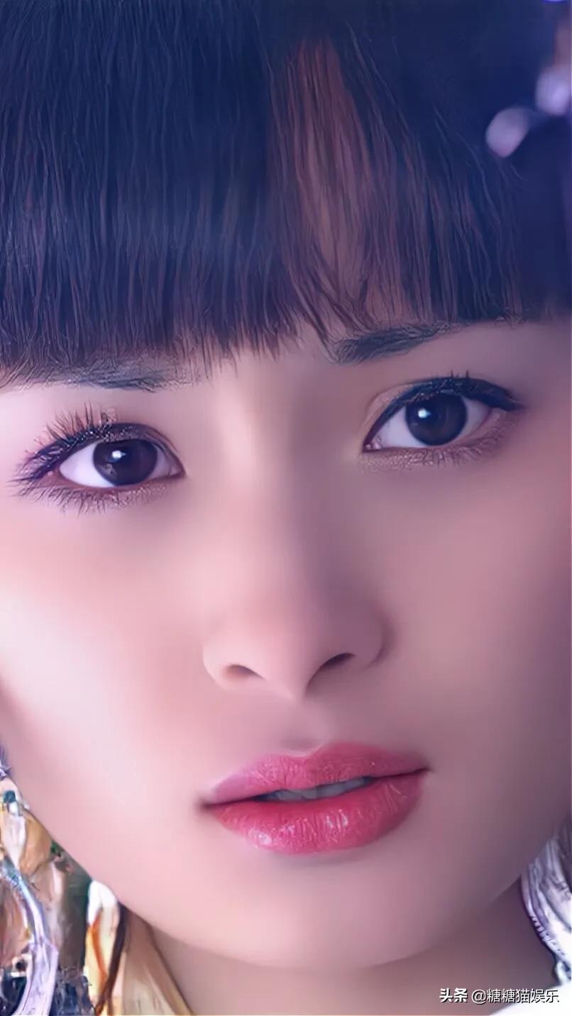 18岁的杨幂：清纯漂亮，灵动可爱