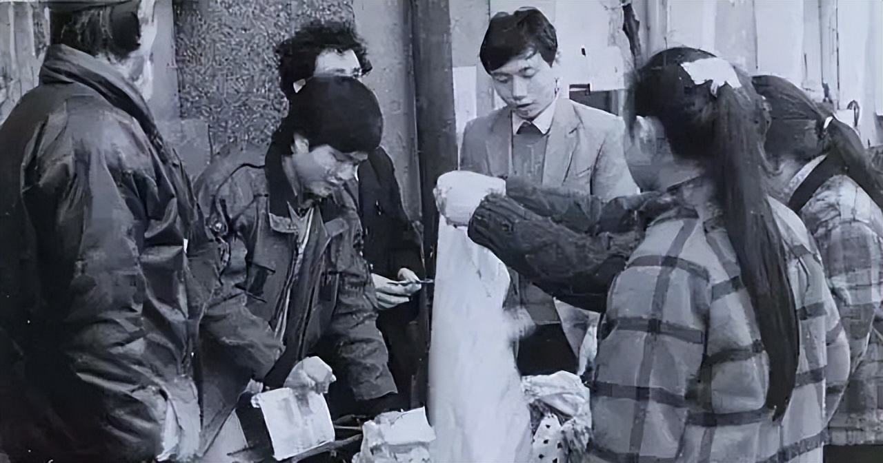 90年，江西高二女生帮助10岁陌生弟弟，27年后弟弟事业有成来报恩