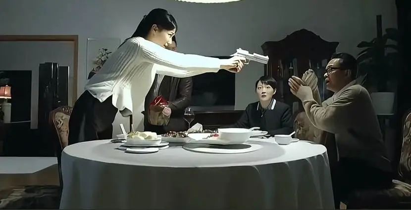 AI魔改视频，让爱整活的年轻人赚麻了？