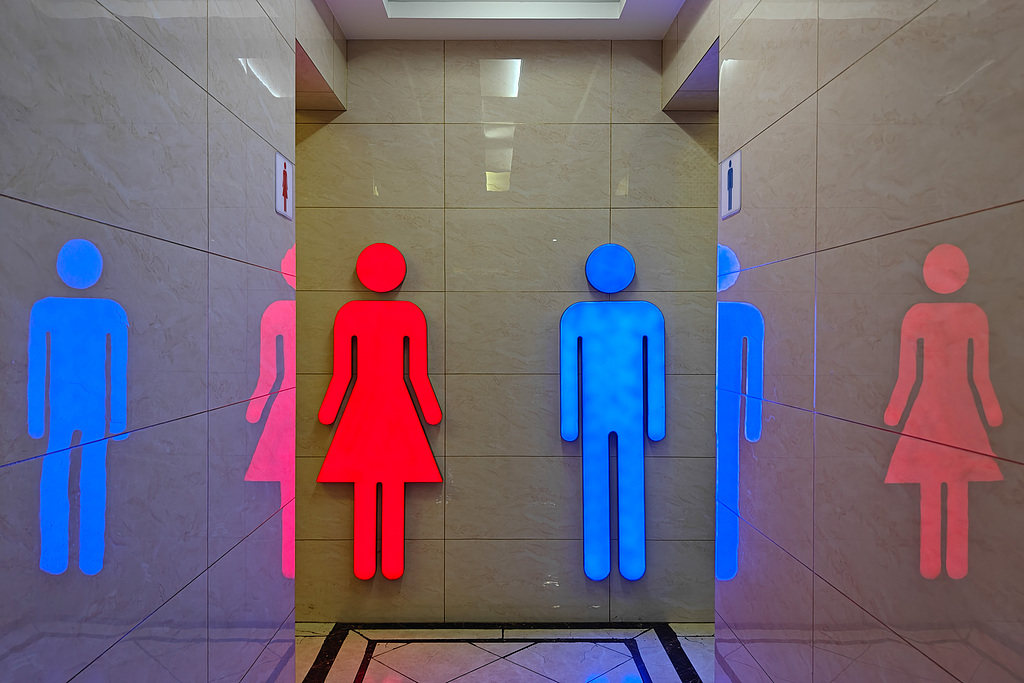 厕所标识别让“设计感”背离“实用性”