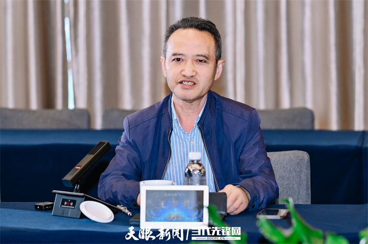 贵州文史专家珍酒行活动成功举办