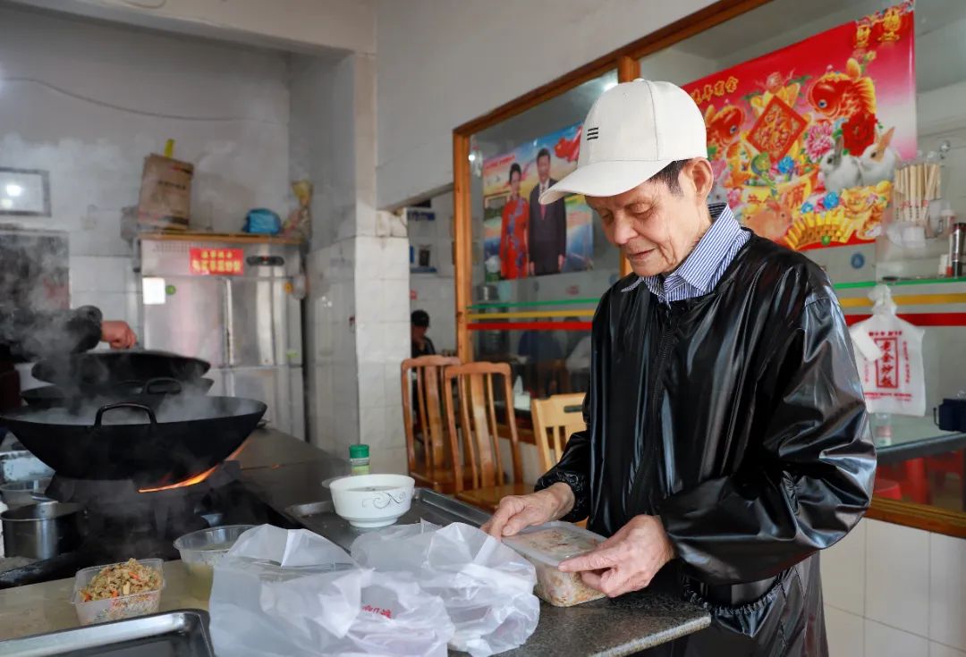 有人开车一百多公里到邵武，就为了吃这一口鲜香炒饭