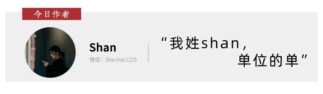 一堆圣诞礼物