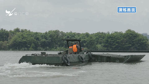 燃！陆军第73集团军在福建南部进行渡河作战演练