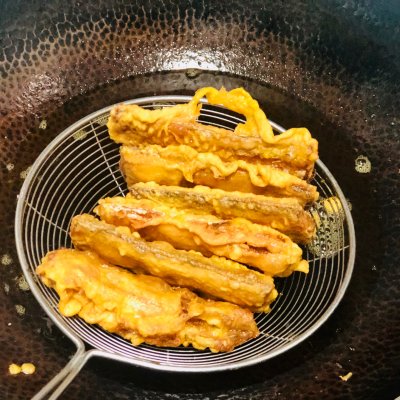 帶魚怎么做好吃又簡單,帶魚怎么做好吃又簡單炸帶魚