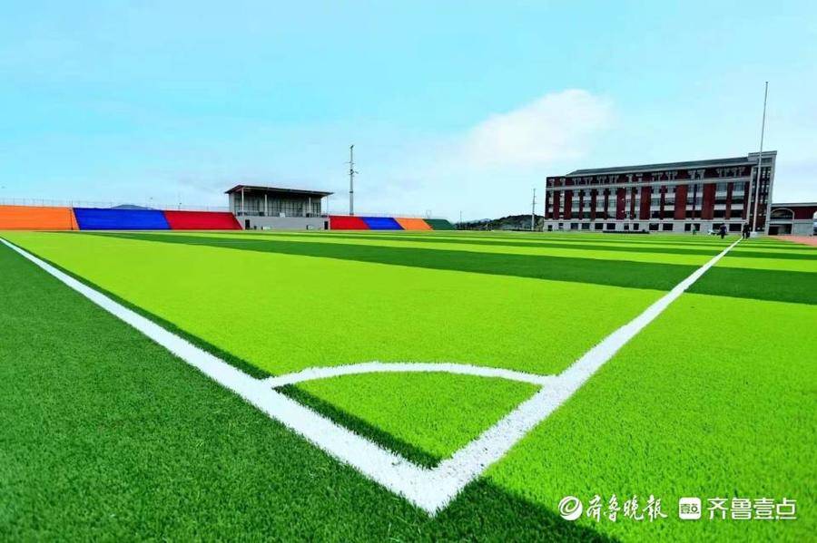 福山區(qū)懿榮中學正式亮相新學期(圖4) 福山區(qū)懿榮中學正式亮相新學期(圖4)