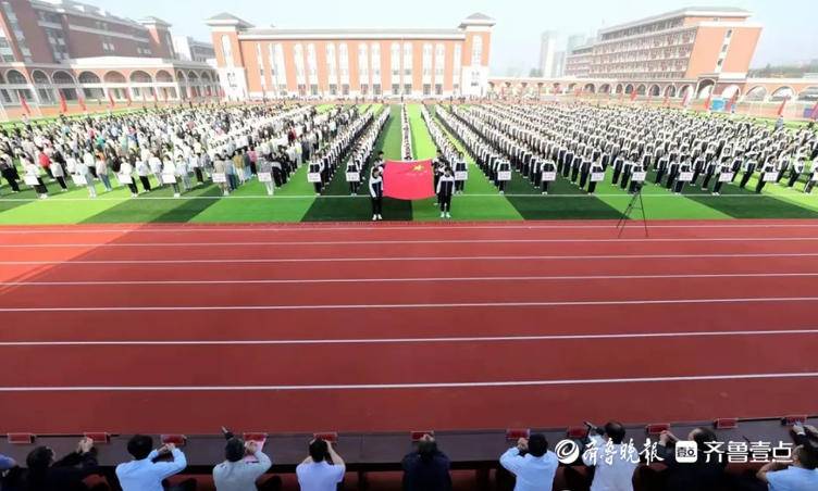 福山區(qū)懿榮中學正式亮相新學期(圖8) 福山區(qū)懿榮中學正式亮相新學期(圖8)