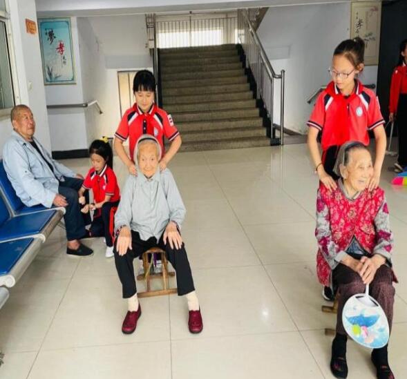 临沂市兰山区多举措打造“家门口的少先队”
