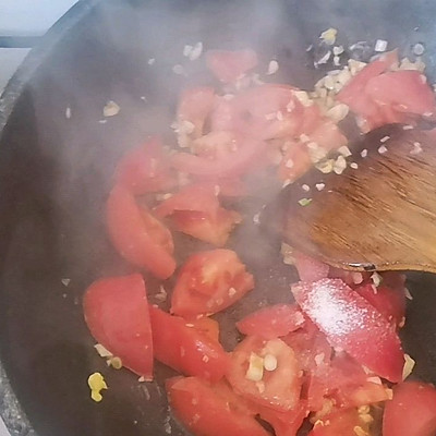 简单易做的番茄鸡蛋意大利面，让人吃了还想吃