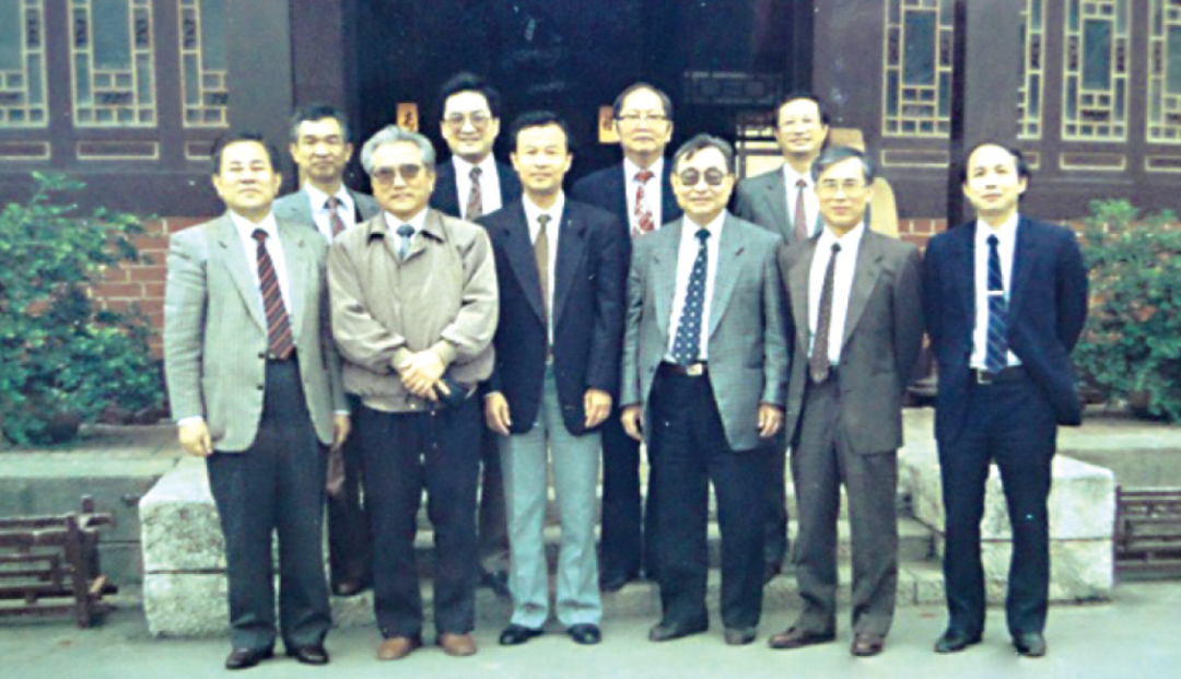 一生都在研制百姓用得起的好药！今天，怀念这位天大院士！