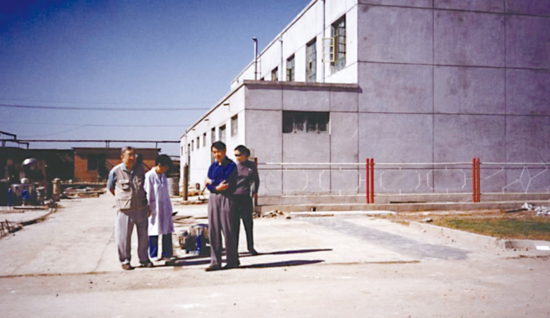 一生都在研制百姓用得起的好药！今天，怀念这位天大院士！